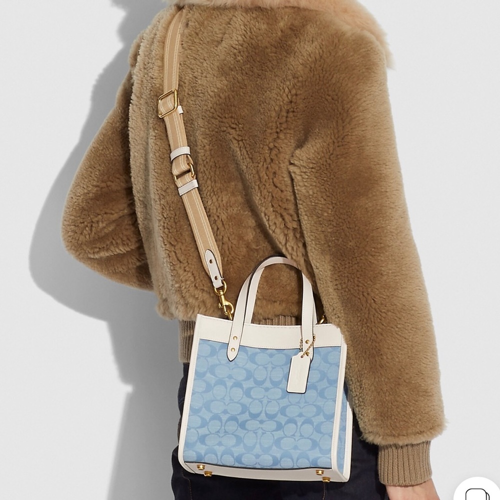 Coach Field 22 Tote